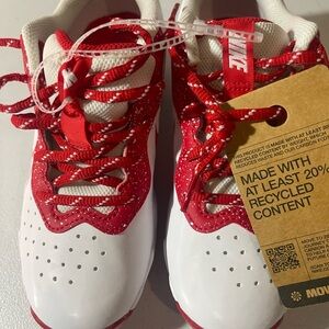 Nike Kids Red and White Speckled Sneakers